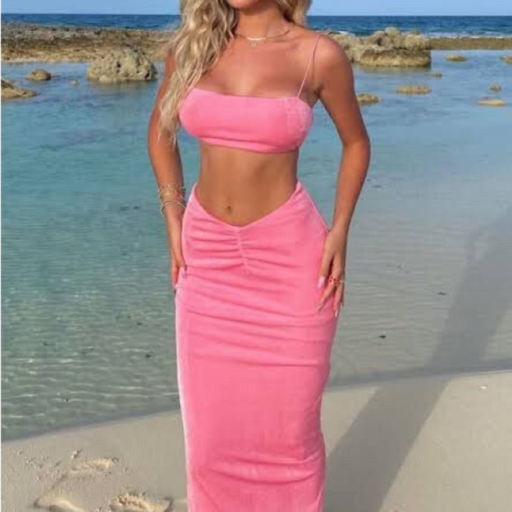 Pink Tiger Mist Chantelle Set